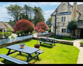 The Rose & Crown Farmhouse Kitchen, Stonehouse